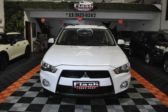 MITSUBISHI OUTLANDER 2.0 16V GASOLINA 4P AUTOMÁTICO MITSUBISHI OUTLANDER 2.0 16V GASOLINA 4P AUTOMÁTICO